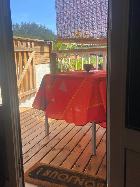 Balkón nebo terasa v ubytování Appartement cosy à Saint-Joseph - 44 m² avec terrasse