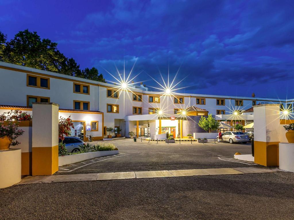 O edifício em que o hotel se localiza
