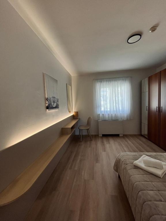 Postel nebo postele na pokoji v ubytování Apartments Simic Makarska