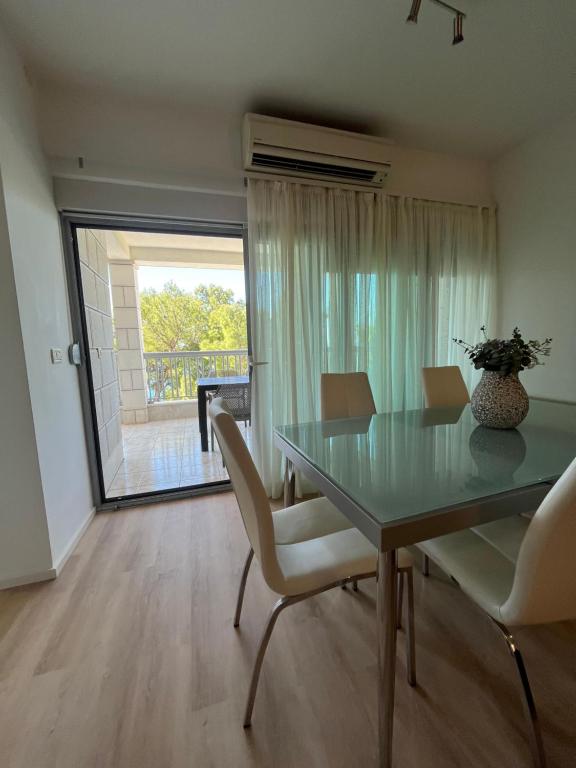 Fotografie z fotogalerie ubytování Apartments Simic Makarska v destinaci Makarska