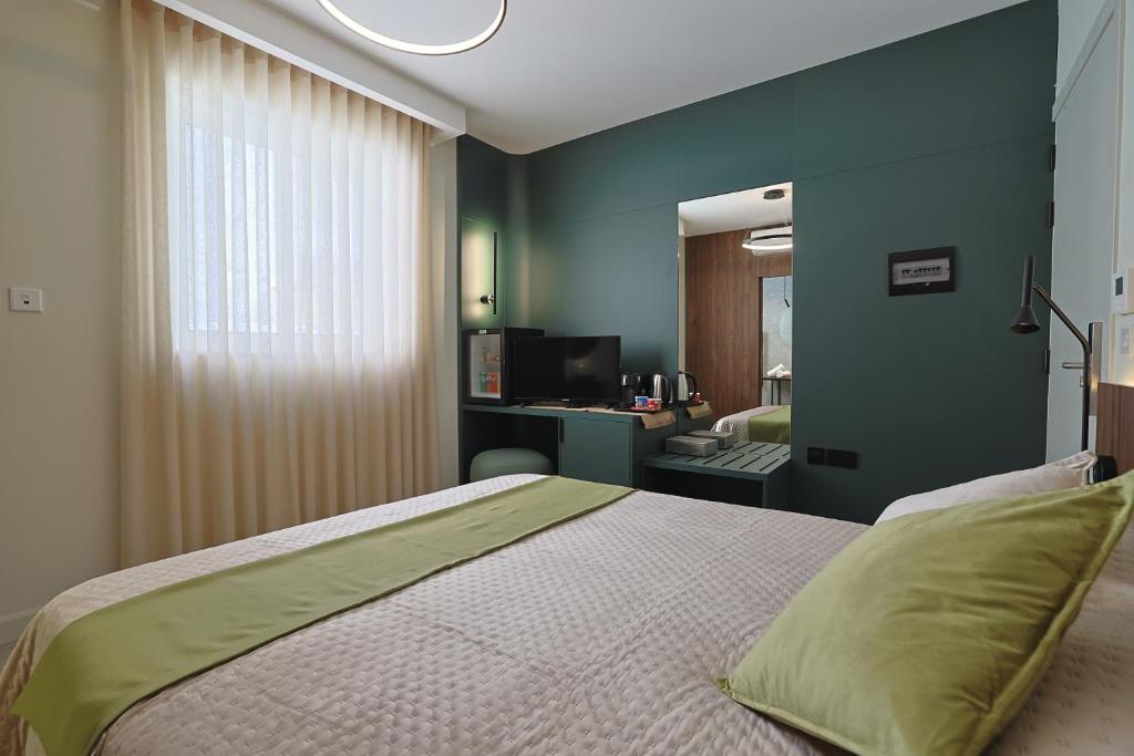 Bonaci Boutique - 14