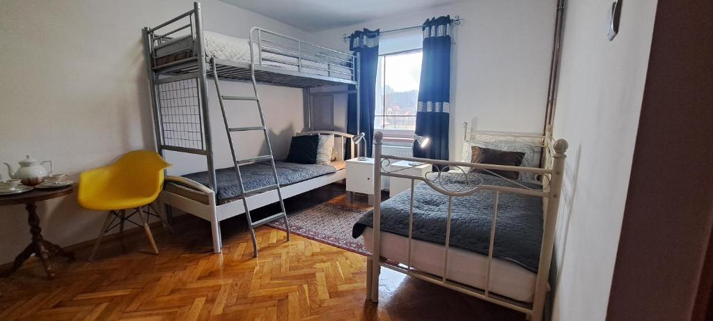 Złoty Trakt pokoje i rowery - Economy Triple Room