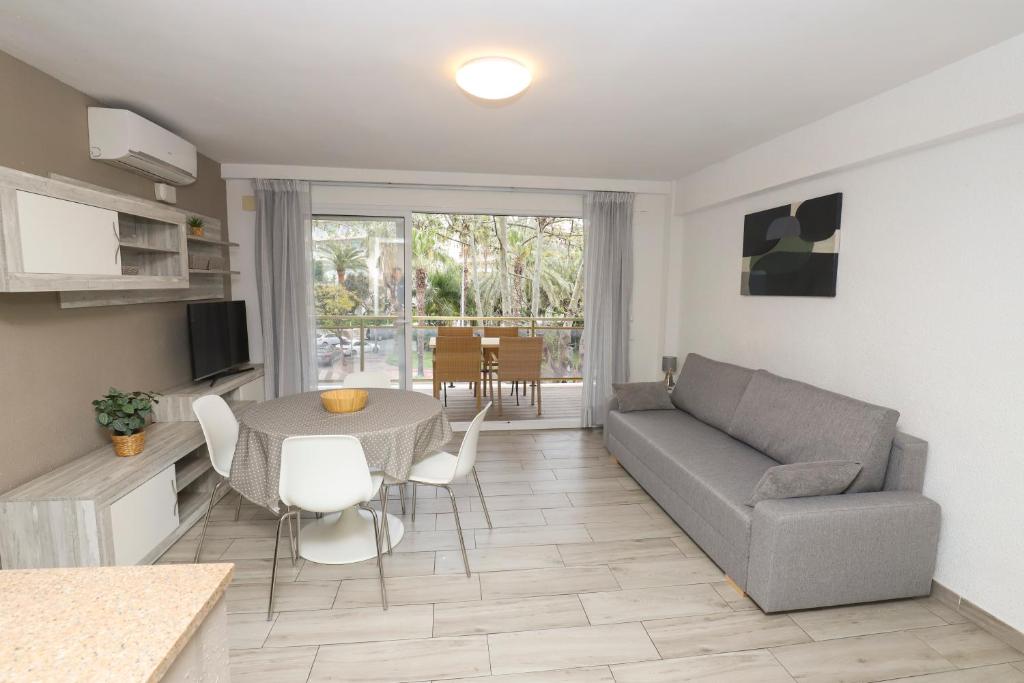 A television and/or entertainment centre at DIFFERENTFLATS Samoa