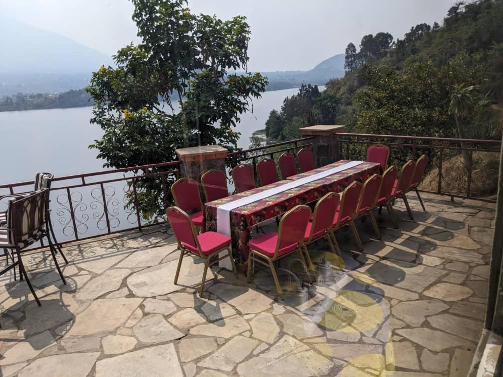 cyuza paradise island