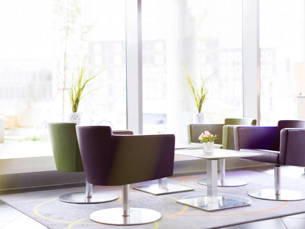 Posezení v ubytování Novotel Suites Hannover
