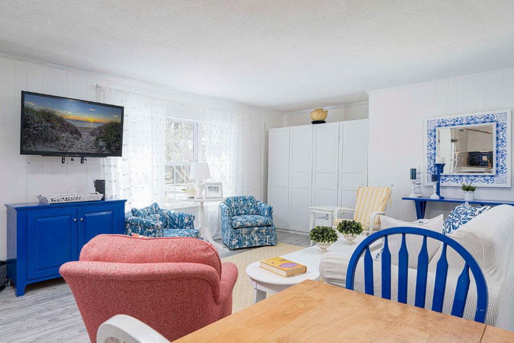 The Cottages at Captain Gosnold Village - One-Bedroom House