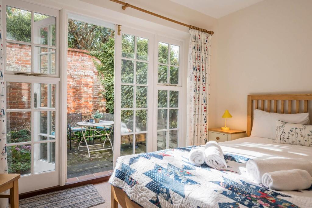 Camellia Cottage, Southwold 7