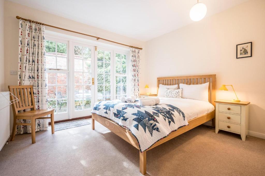 Camellia Cottage, Southwold 2