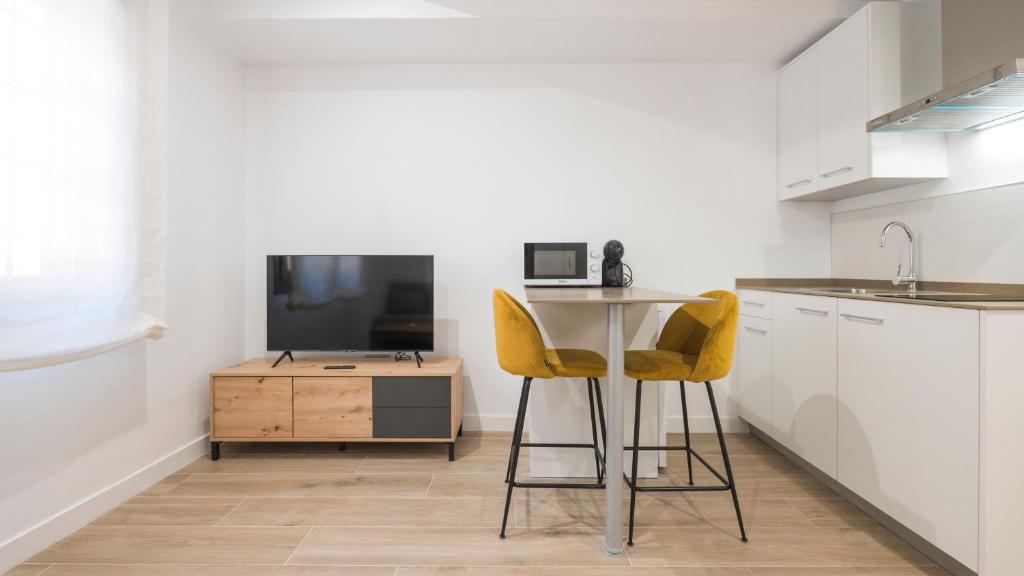 GM Toledo Apartamentos by Toledo AP - 2