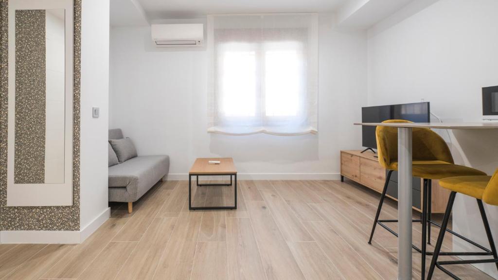 GM Toledo Apartamentos by Toledo AP - 1