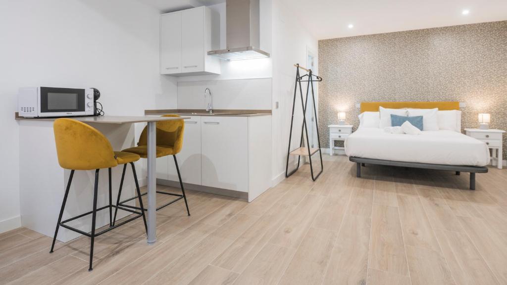 GM Toledo Apartamentos by Toledo AP - 10