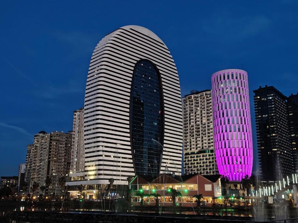 Γενική άποψη της πόλης Μπατούμι ή θέα της πόλης από  αυτό το διαμέρισμα