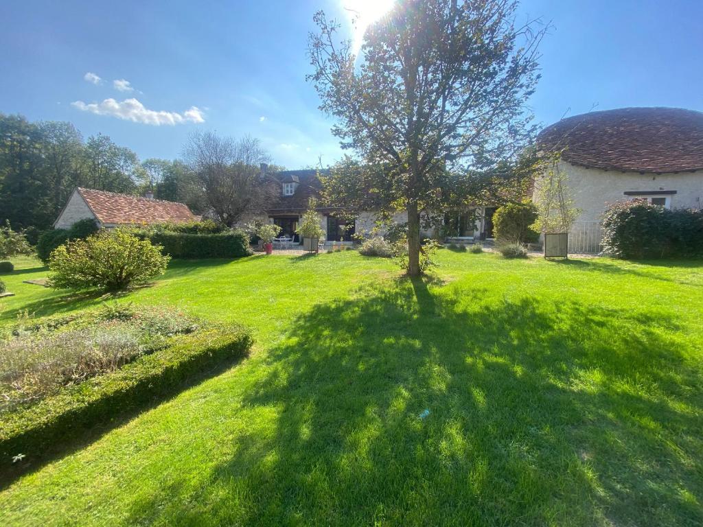 Κήπος έξω από το Gîte de charme avec piscine au cœur de la Brenne, idéal pour nature et détente - FR-1-591-288