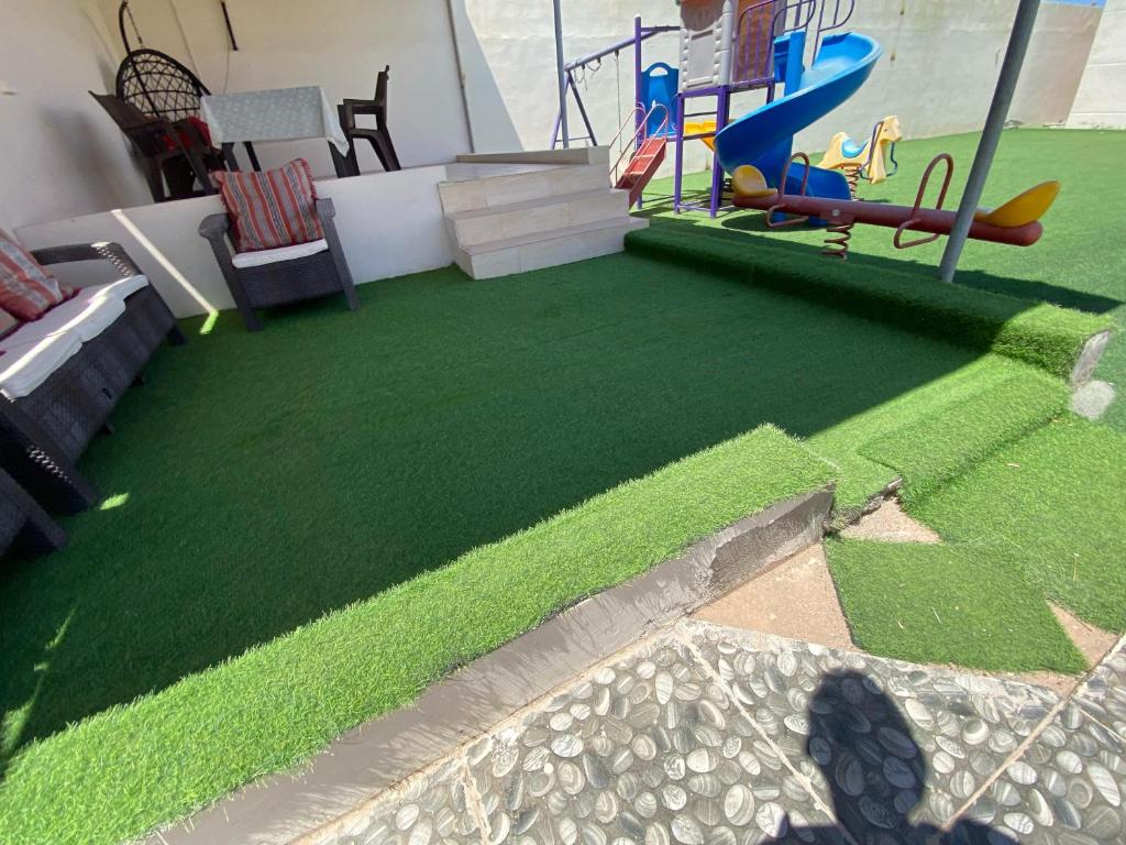 Herní místnost nebo prostor pro děti v ubytování Villa 94 Ras Al Hadd