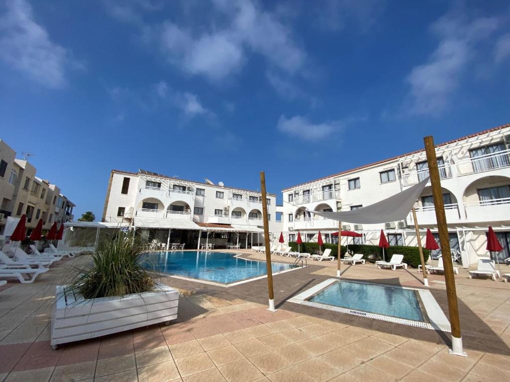 Amore Protaras Apartments
