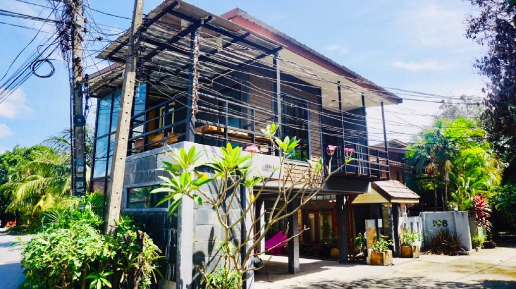 Tòa nhà nơi căn hộ tọa lạc