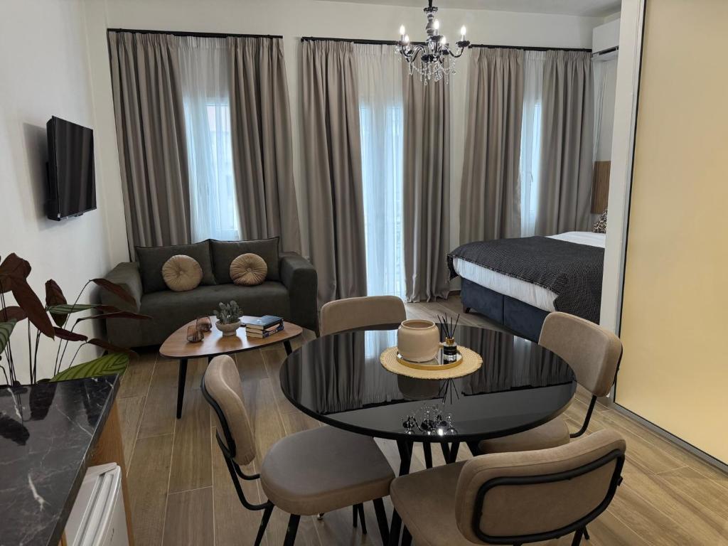 Χώρος καθιστικού στο The Jax Luxury City Suites