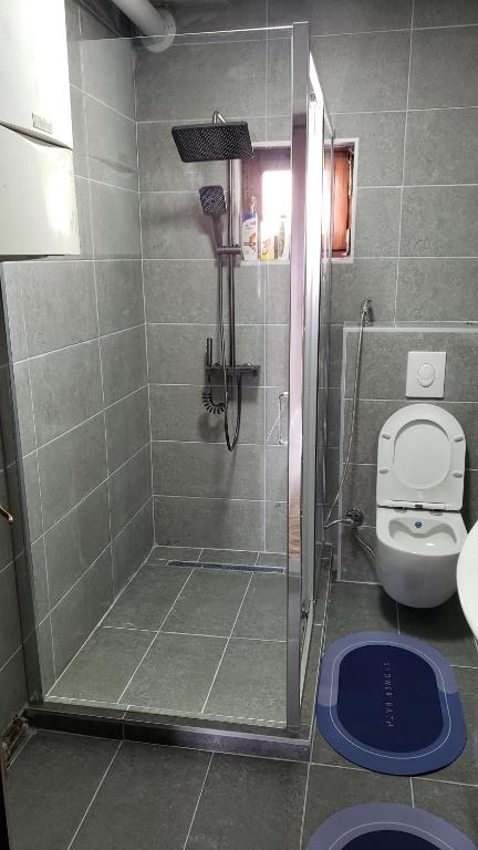 Koupelna v ubytování Prenoćište 3 sobe