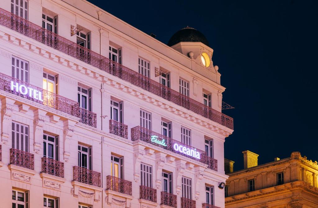 Escale Oceania Marseille Vieux Port - Resim 31