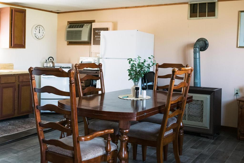 Χώρος καθιστικού στο Beaver Creek Cabin 2