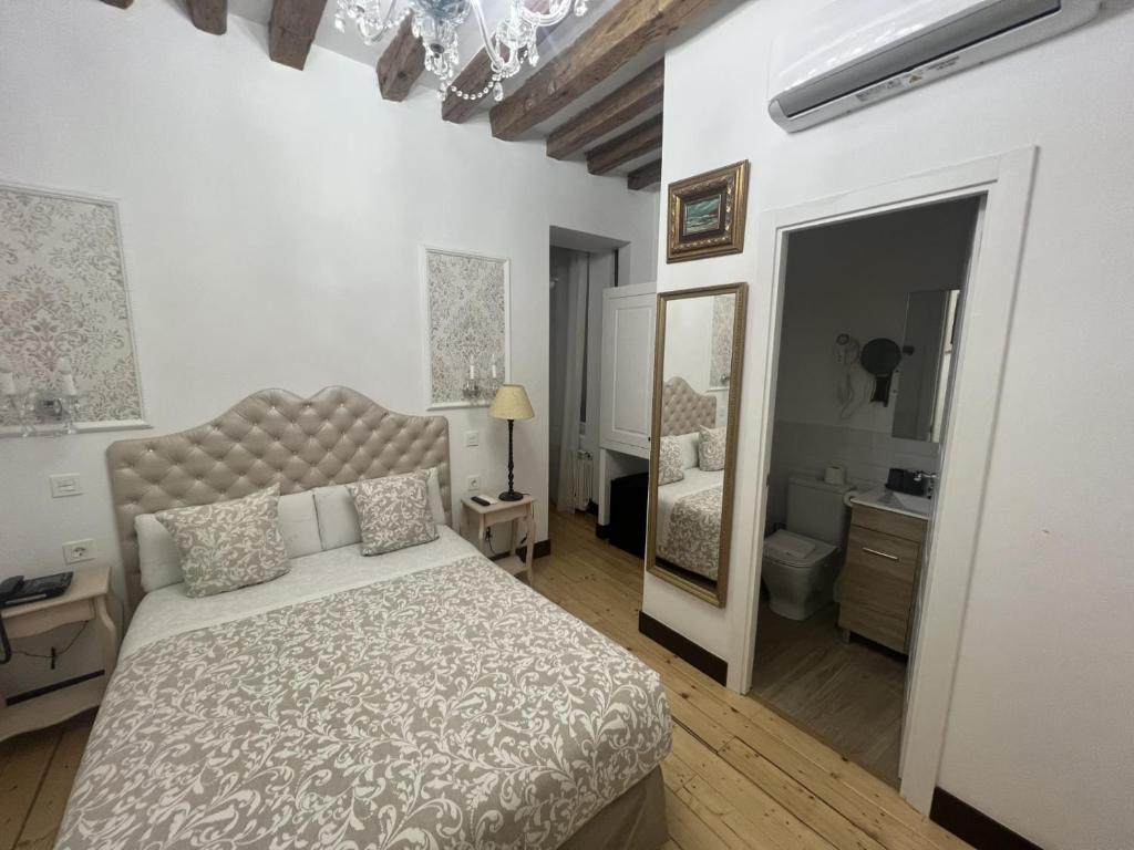 Oriente Palace Apartments - Resim 5