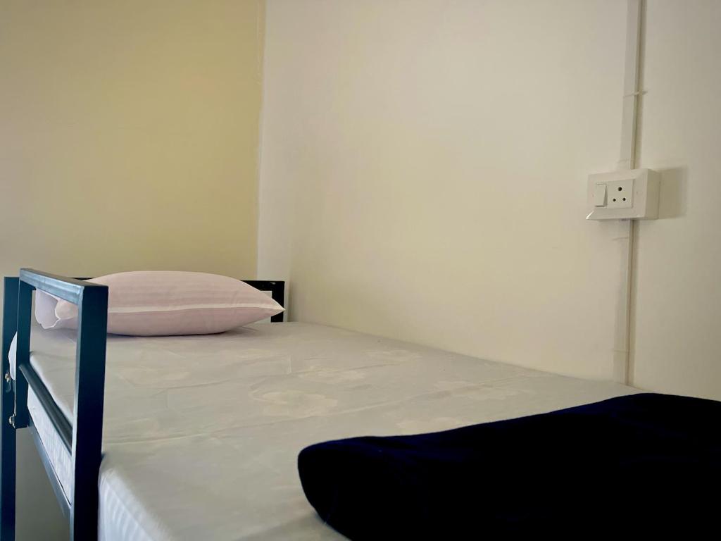 Voodi või voodid majutusasutuse Ulala Hostels - Feels like HOME toas