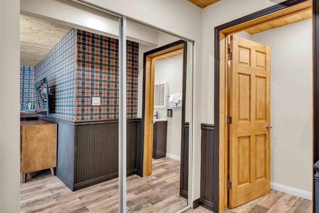 Foto sihtkohas Idyllwild asuva majutusasutuse Idyllwild Inn galeriist