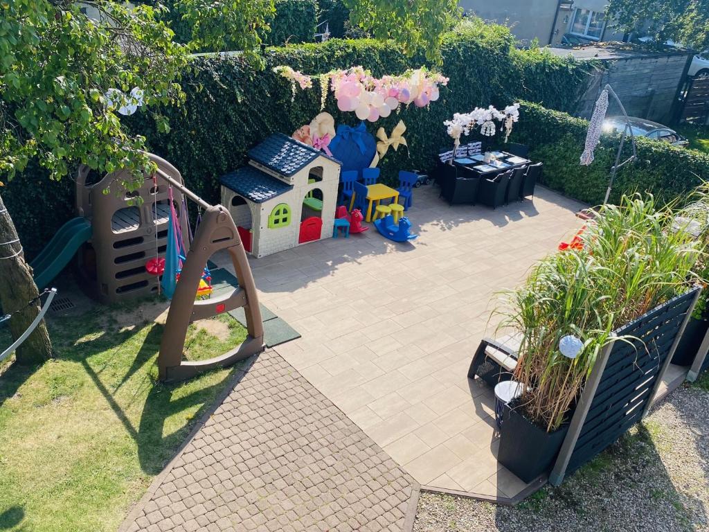 Niebieski Domek - Gościmy tylko Dzieci z Rodzicami - u nas dzieci to VIPy!的儿童游玩区