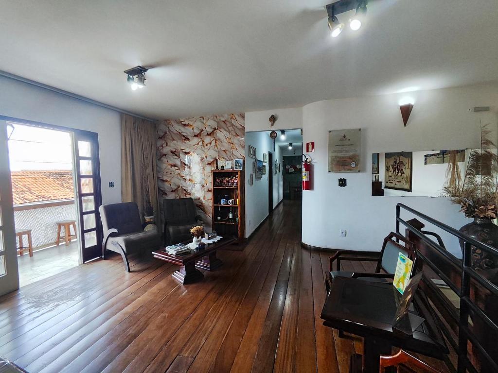 POUSADA FLOR DE LIS - Housity