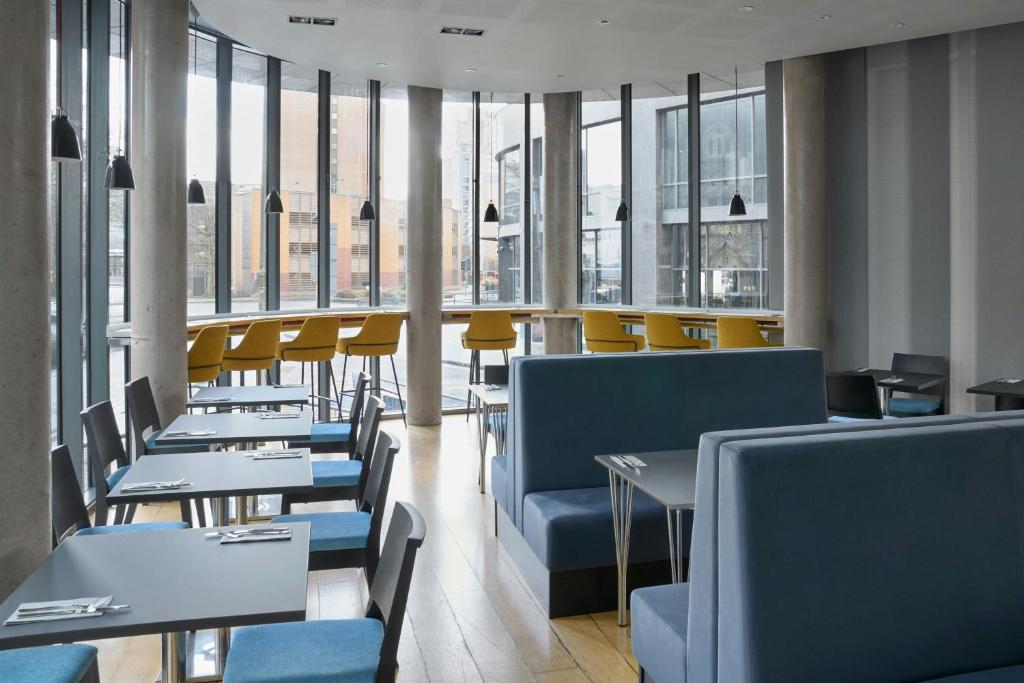 Four Points Flex by Sheraton Cardiff - Resim 4