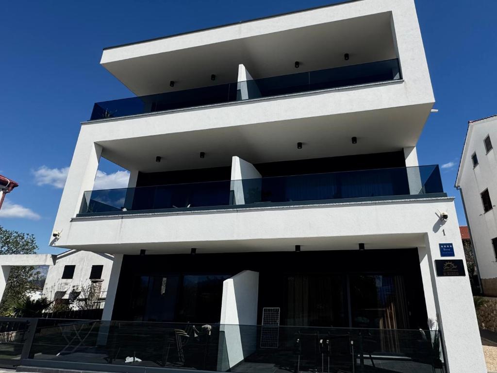 Budynek, w którym mieści się apartament