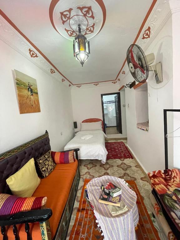 Riad Dar Chourafa - Classic Triple Room