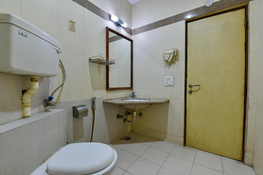 Koupelna v ubytování Perfect Hotel PG In New Delhi - Walking the all Best Market
