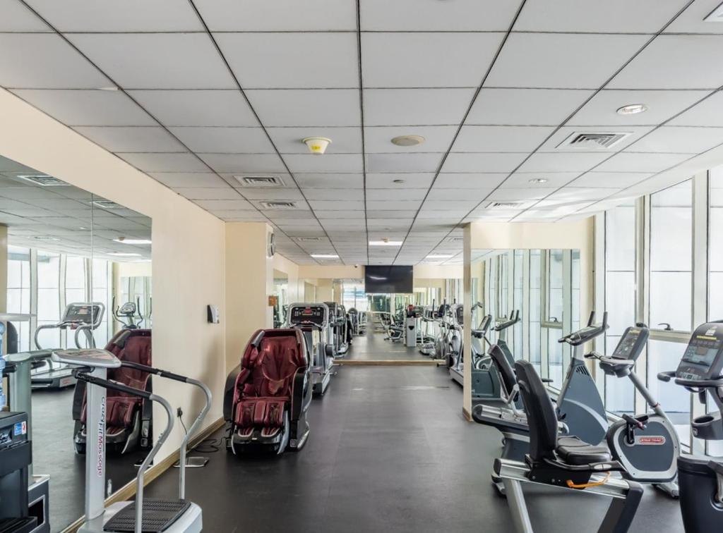 Fitness centrum a/nebo fitness zařízení v ubytování Female - Girls Joyful Journeys - girls only bedspace