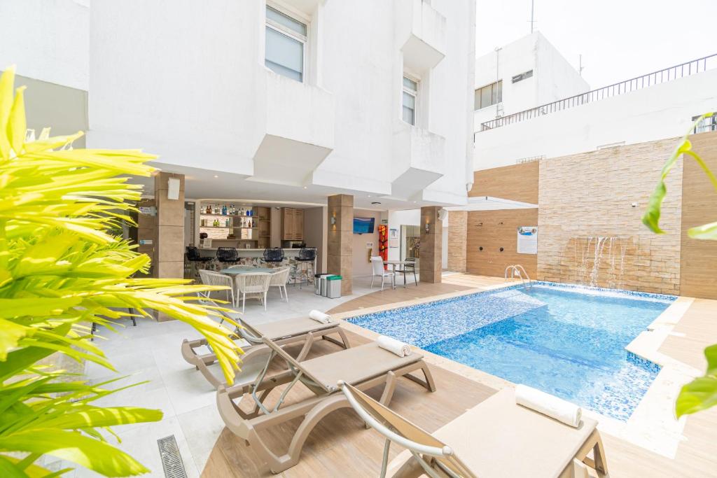 Bazén v ubytování Hotel Barlovento nebo v jeho okolí