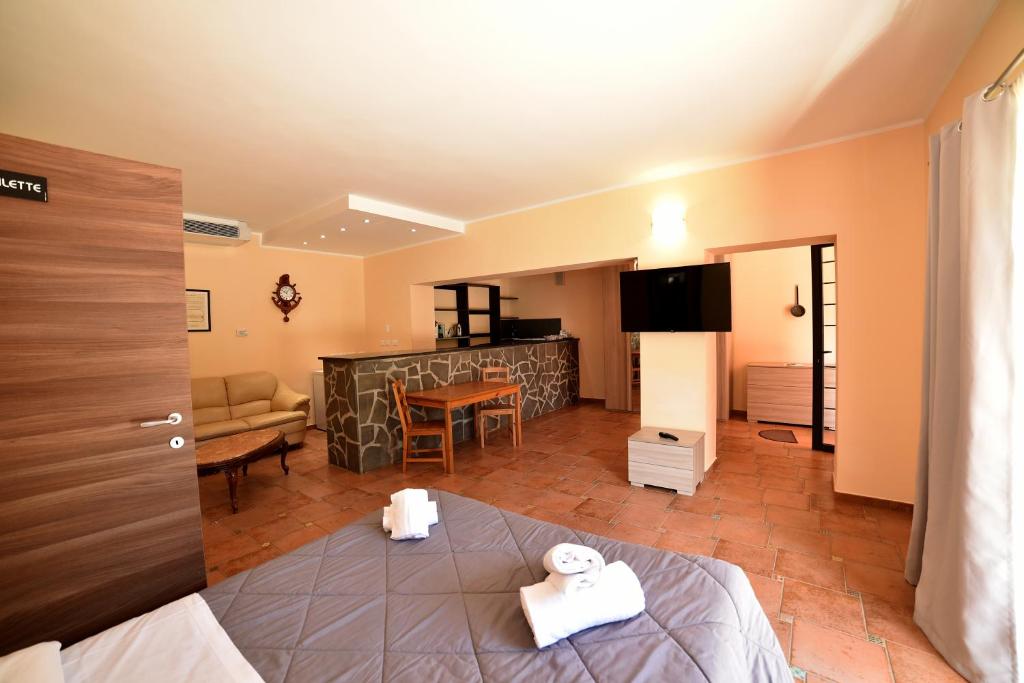 AIR B&B PLEASANT MOMENTS - Kral Oda