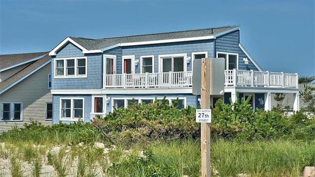 Το κτήριο όπου στεγάζεται  η παραθεριστική κατοικία