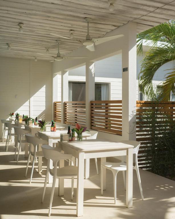 Restaurace v ubytování BOHO Tamarindo