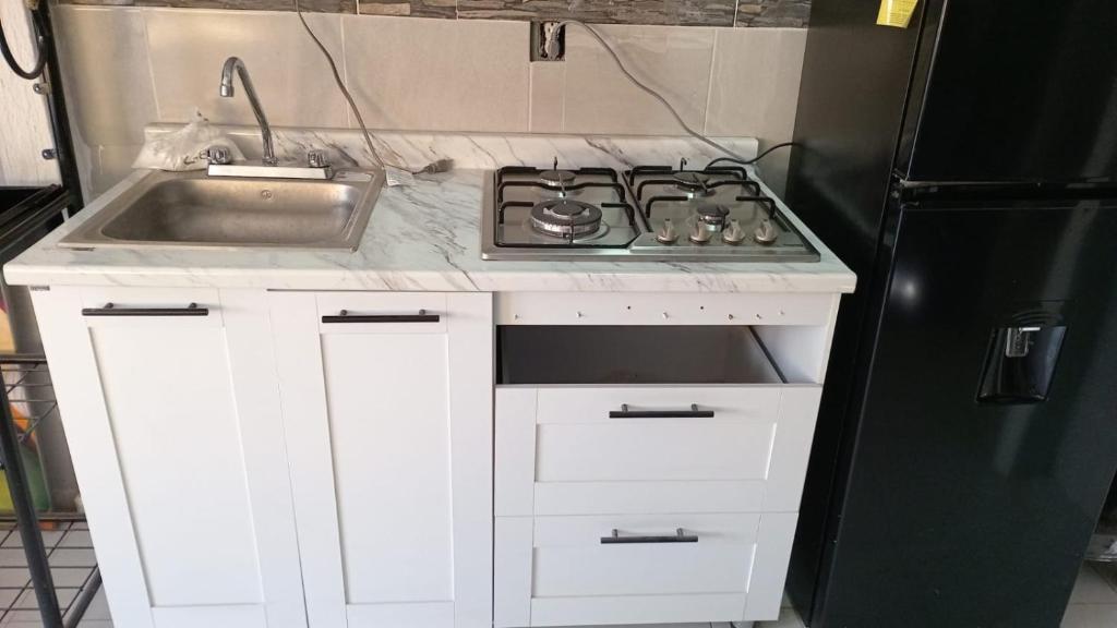 Dapur atau dapur kecil di Casa Eric