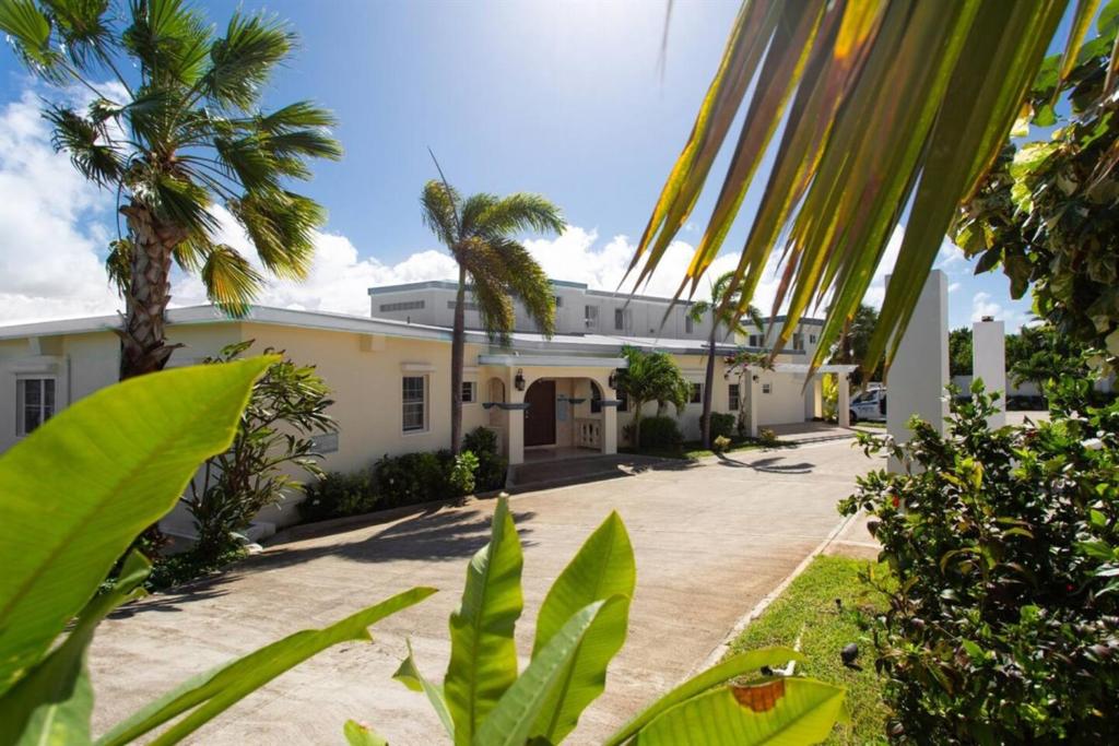 O grădină în afara Villa Anguillitta