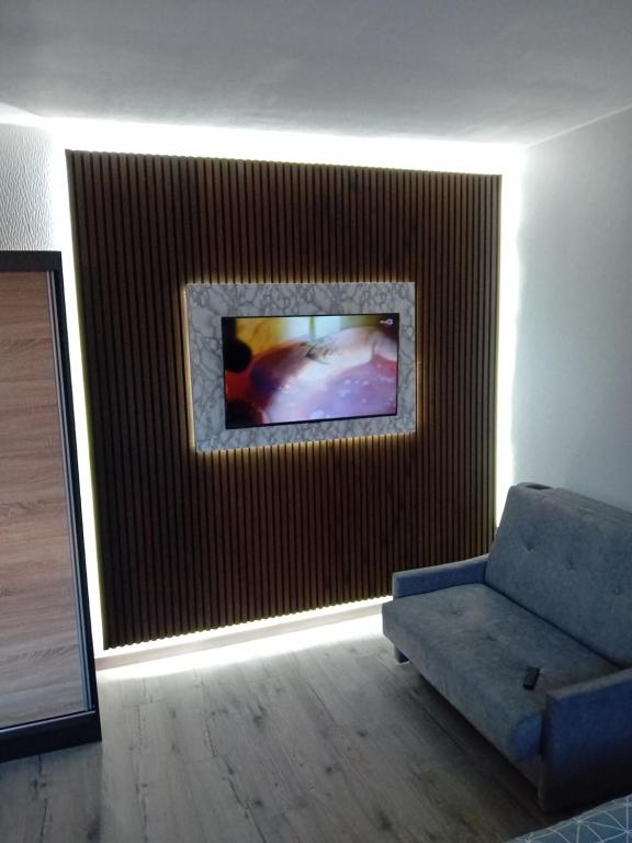 Μια τηλεόραση ή/και κέντρο ψυχαγωγίας στο ML place 6