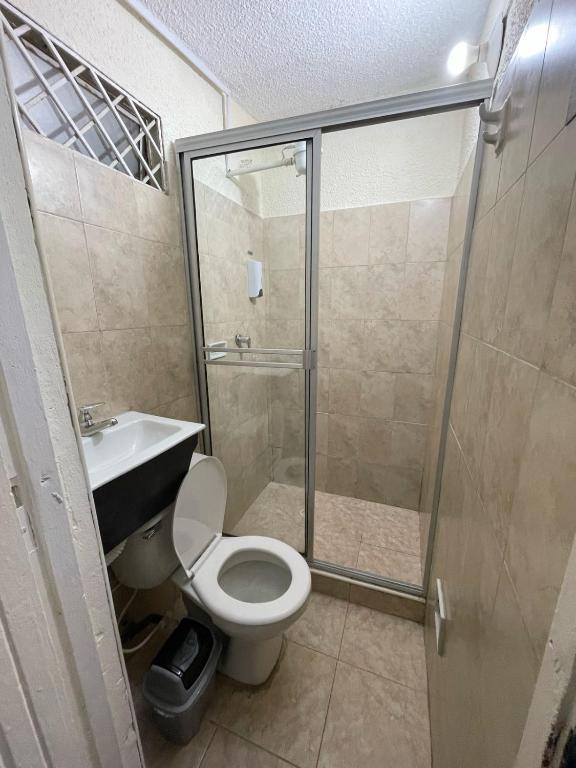 Koupelna v ubytování BogoRooms Av Suba 116