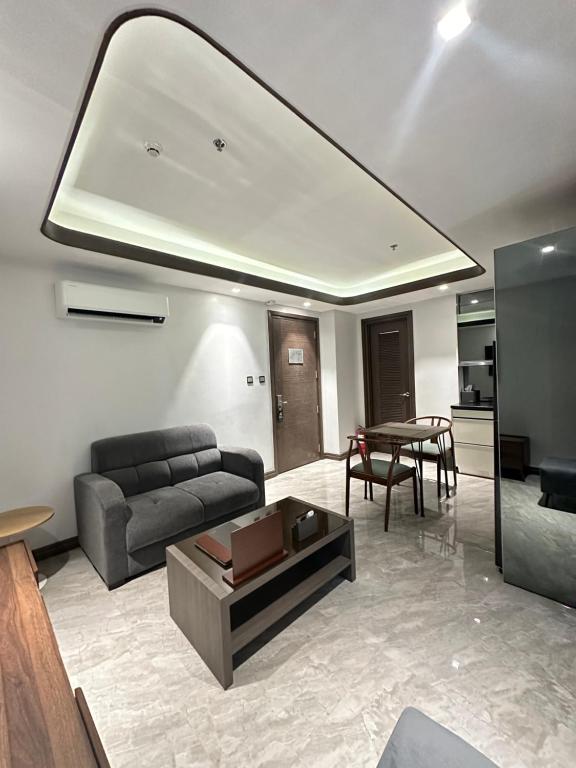 Posezení v ubytování One Euphoria Luxe Hotel