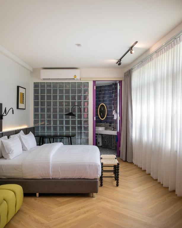 Santisookmidtown Pattani - Habitación Deluxe Con Cama Extragrande