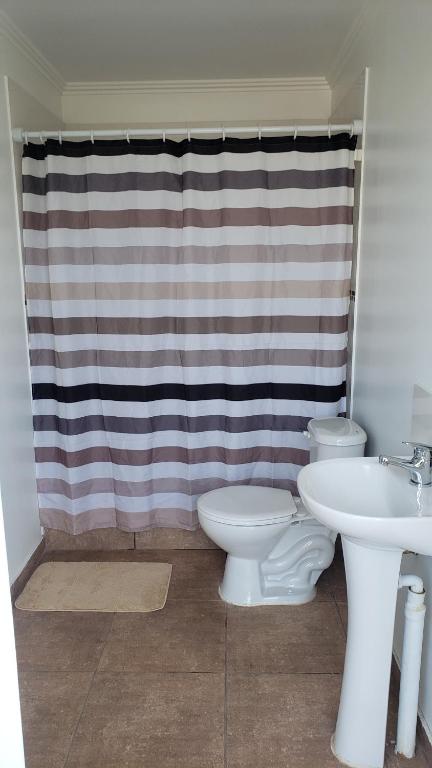 Koupelna v ubytování Aerohostal