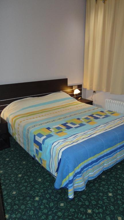 Hotel L'auberge Du Souverain - Resim 18