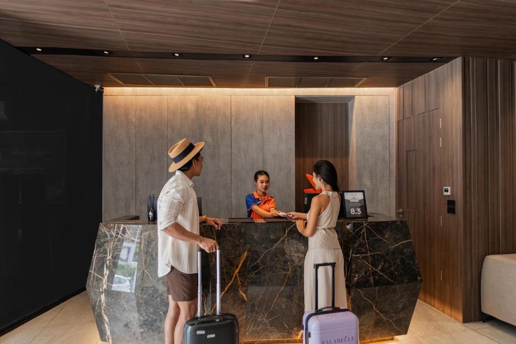 Citrus Patong Hotel by Compass Hospitality - Resim 2