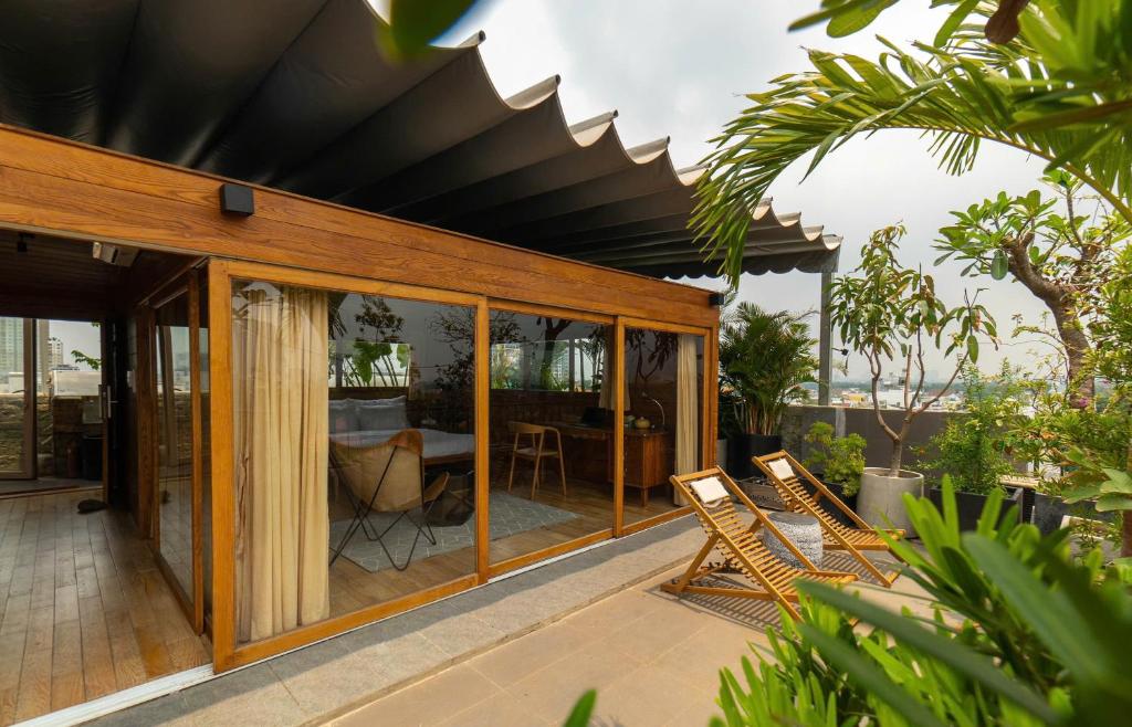 Cottage Nhìn Ra Vườn