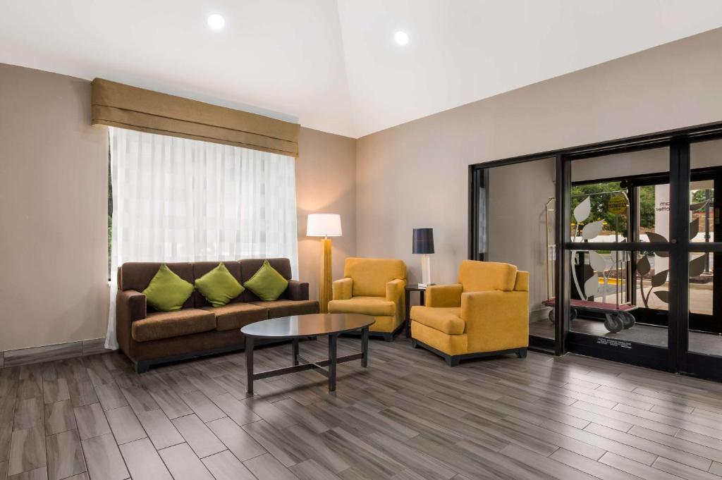 Sleep Inn Northlake photo