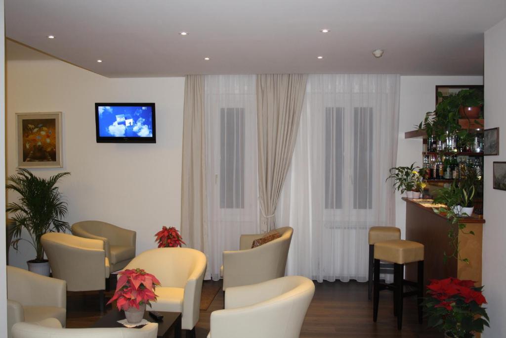 TV a/nebo společenská místnost v ubytování Hotel Sole Mare
